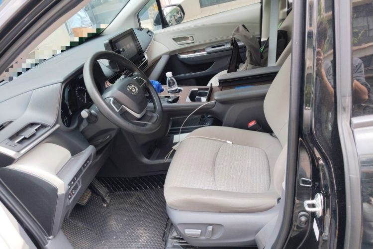Used Toyota SIENNA 2021 2.5L Hybrid Comfort Edition Left Front Seat
