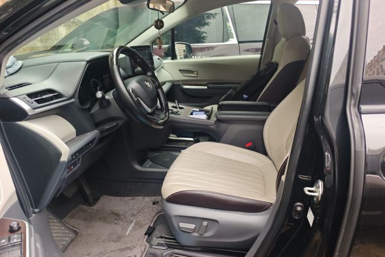 Used Toyota SIENNA 2021 2.5L Hybrid Comfort Edition Left Front Seat