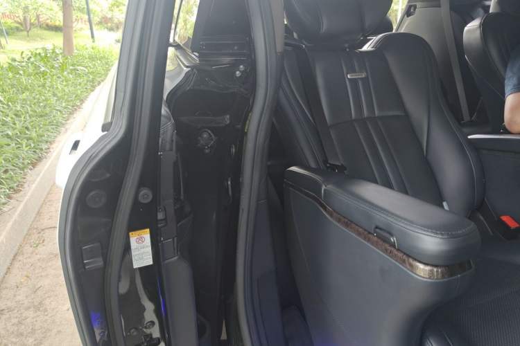 Used Toyota SIENNA 2021 2.5L Hybrid Comfort Edition Left Rear Seat