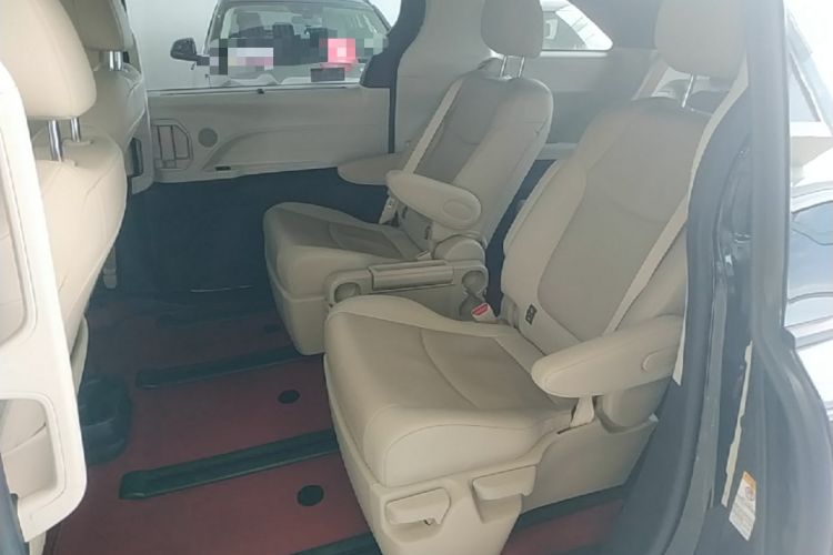 Used Toyota SIENNA 2021 2.5L Hybrid Luxury Edition Left Rear Seat