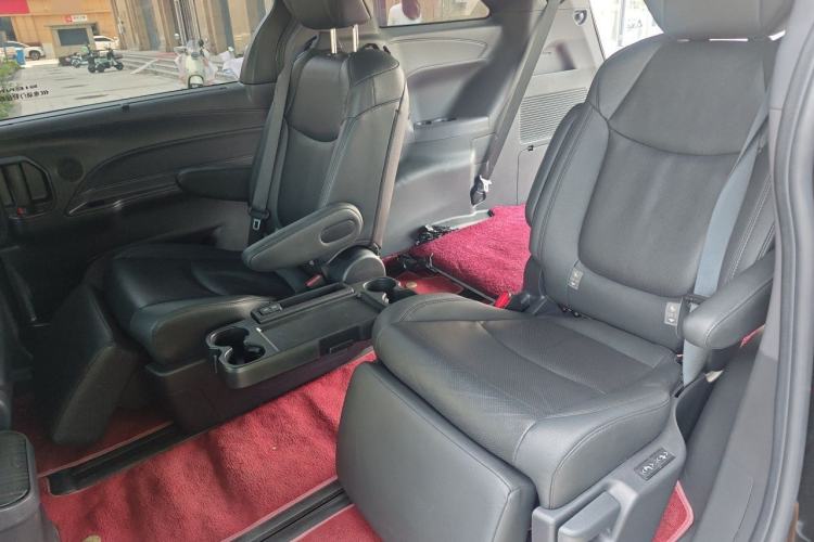 Used Toyota SIENNA 2021 2.5L Hybrid Premium Edition Left Rear Seat