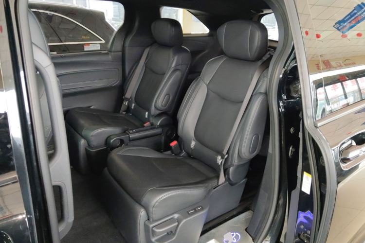 Used Toyota SIENNA 2021 2.5L Hybrid Premium Edition Left Rear Seat