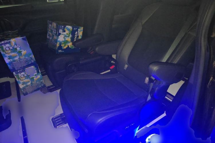Used Toyota SIENNA 2021 2.5L Hybrid Premium Edition Left Rear Seat