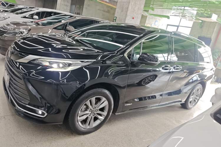 Used Toyota SIENNA 2021 2.5L Hybrid Ultimate Edition Left Side