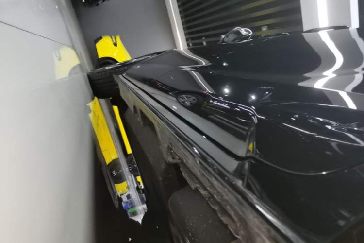 Used Toyota SIENNA 2021 2.5L Hybrid Premium Edition Left Side Sill
