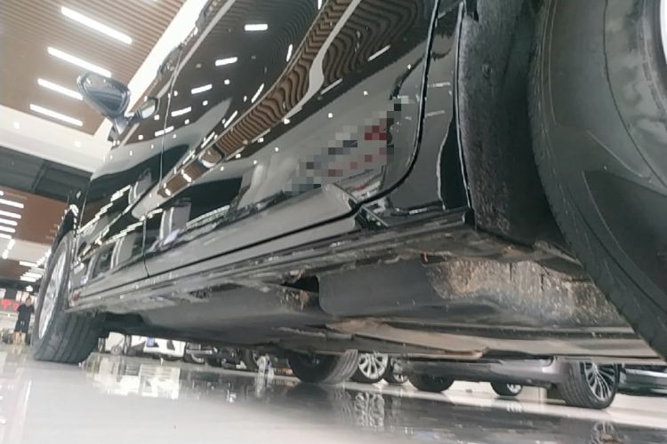 Used Toyota SIENNA 2021 2.5L Hybrid Luxury Edition Left Side Sill