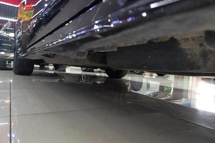 Used Toyota SIENNA 2021 2.5L Hybrid Comfort Edition Left Side Sill