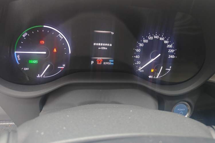 Used Toyota SIENNA 2021 2.5L Hybrid Luxury Edition Odometer Close Up