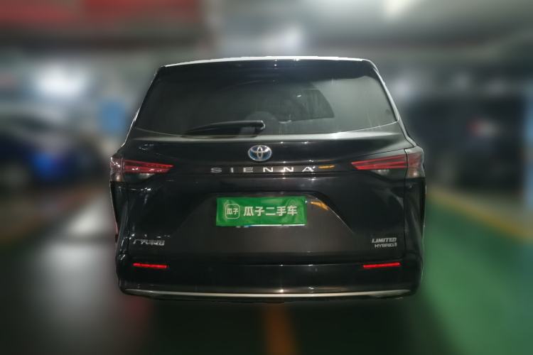 Used Toyota SIENNA 2021 2.5L Hybrid Premium Edition Rear