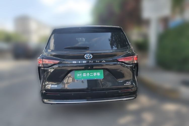 Used Toyota SIENNA 2021 2.5L Hybrid Luxury Edition Rear