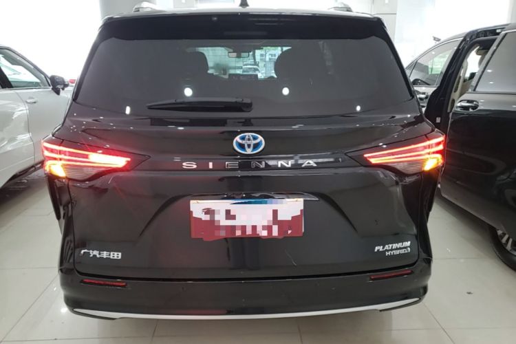 Used Toyota SIENNA 2021 2.5L Hybrid Platinum Edition Rear