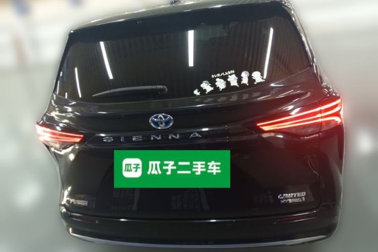 Used Toyota SIENNA 2021 2.5L Hybrid Premium Edition Rear