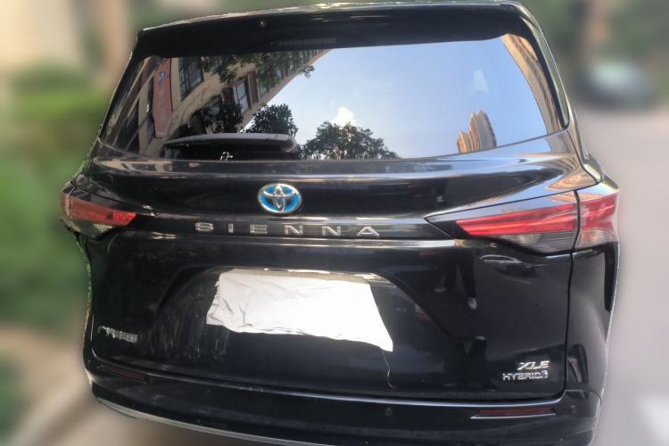 Used Toyota SIENNA 2021 2.5L Hybrid Premium Edition Rear