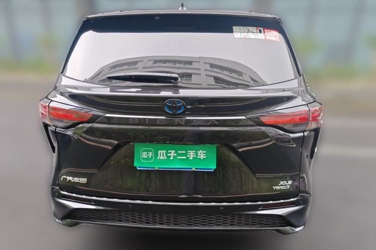 Used Toyota SIENNA 2021 2.5L Hybrid Luxury Edition Rear