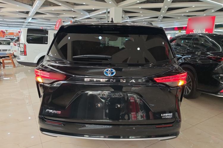 Used Toyota SIENNA 2021 2.5L Hybrid Premium Edition Rear