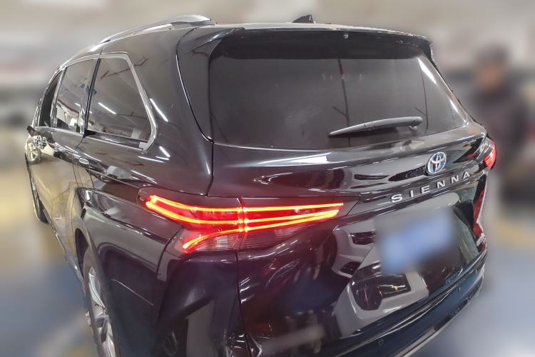 Used Toyota SIENNA 2021 2.5L Hybrid Ultimate Edition Rear Left 45 Deg