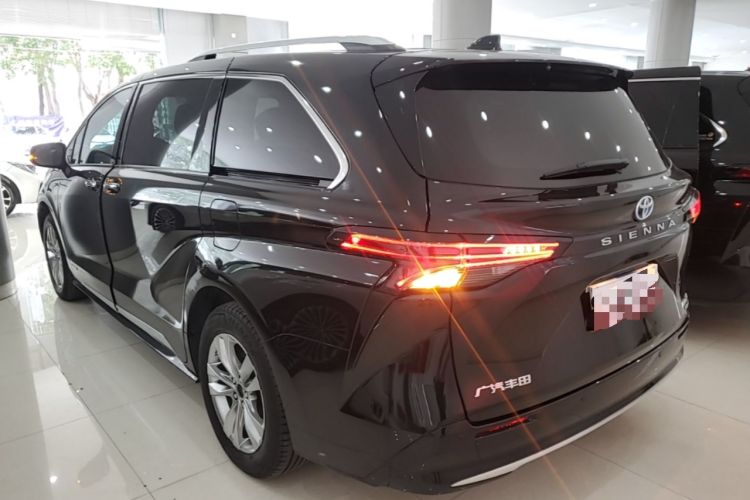 Used Toyota SIENNA 2021 2.5L Hybrid Platinum Edition Rear Left 45 Deg