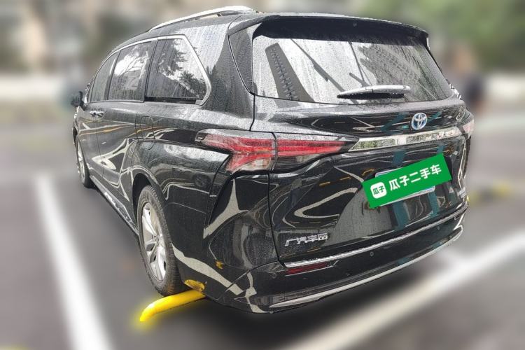 Used Toyota SIENNA 2021 2.5L Hybrid Platinum Edition Rear Left 45 Deg