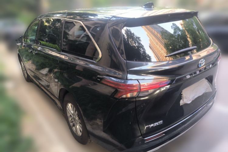 Used Toyota SIENNA 2021 2.5L Hybrid Premium Edition Rear Left 45 Deg