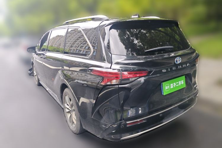 Used Toyota SIENNA 2021 2.5L Hybrid Platinum Edition Rear Left 45 Deg