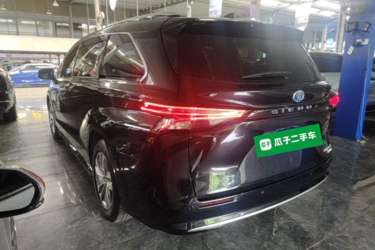Used Toyota SIENNA 2021 2.5L Hybrid Ultimate Edition Rear Left 45 Deg