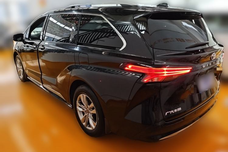 Used Toyota SIENNA 2021 2.5L Hybrid Platinum Edition Rear Left 45 Deg