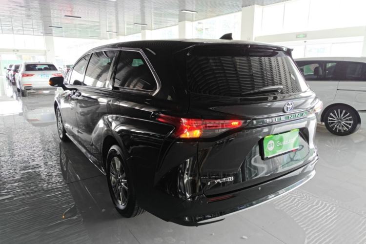 Used Toyota SIENNA 2021 2.5L Hybrid Luxury Edition Rear Left 45 Deg