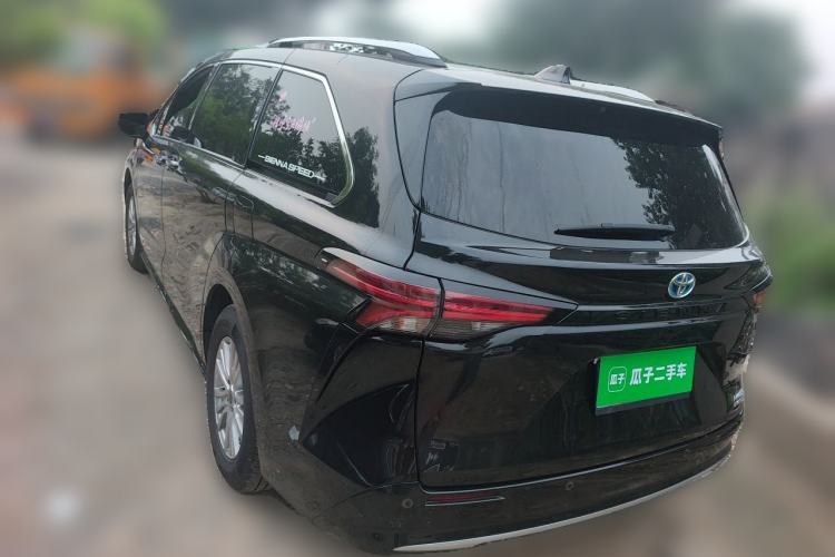 Used Toyota SIENNA 2021 2.5L Hybrid Premium Edition Rear Left 45 Deg