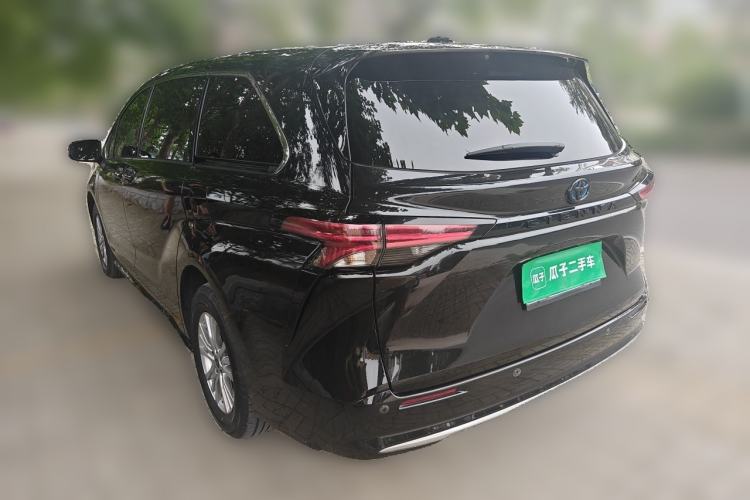 Used Toyota SIENNA 2021 2.5L Hybrid Premium Edition Rear Left 45 Deg