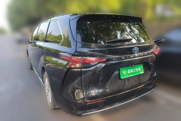 Used Toyota SIENNA 2021 2.5L Hybrid Luxury Edition Rear Left 45 Deg