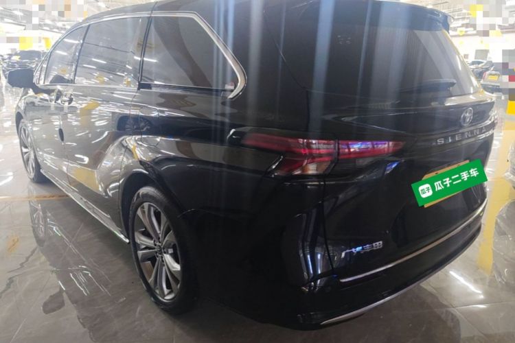 Used Toyota SIENNA 2021 2.5L Hybrid Premium Edition Rear Left 45 Deg