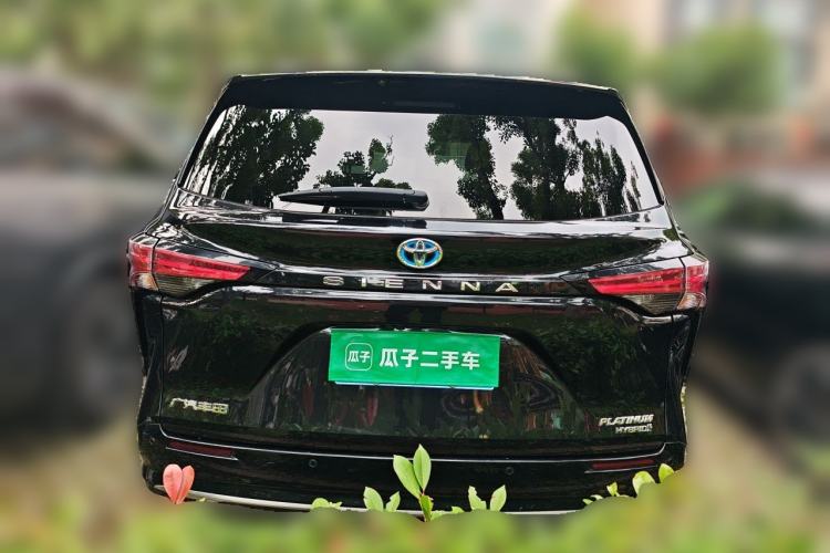 Used Toyota SIENNA 2021 2.5L Hybrid Platinum Edition Rear