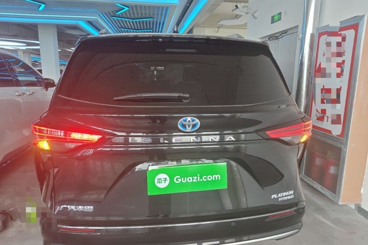 Used Toyota SIENNA 2021 2.5L Hybrid Platinum Edition Rear