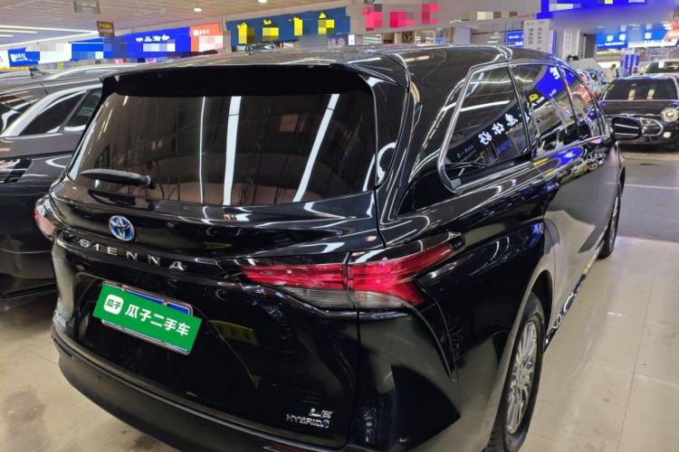 Used Toyota SIENNA 2021 2.5L Hybrid Comfort Edition Rear Right 45 Deg