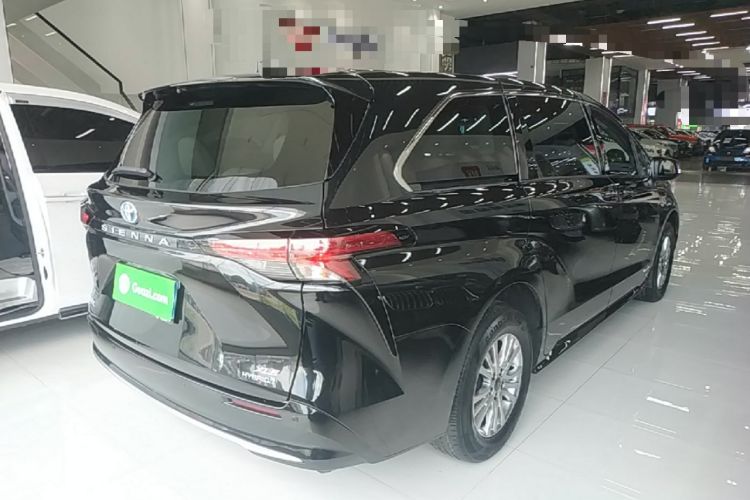 Used Toyota SIENNA 2021 2.5L Hybrid Luxury Edition Rear Right 45 Deg