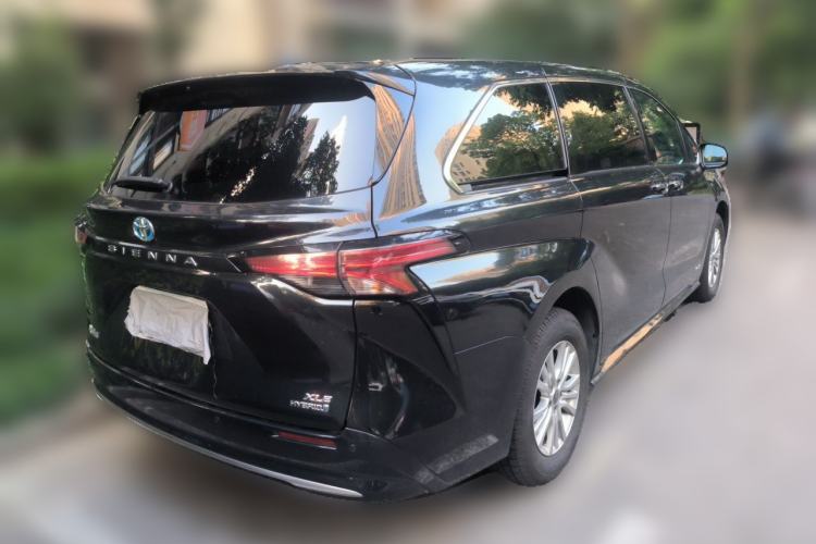 Used Toyota SIENNA 2021 2.5L Hybrid Premium Edition Rear Right 45 Deg