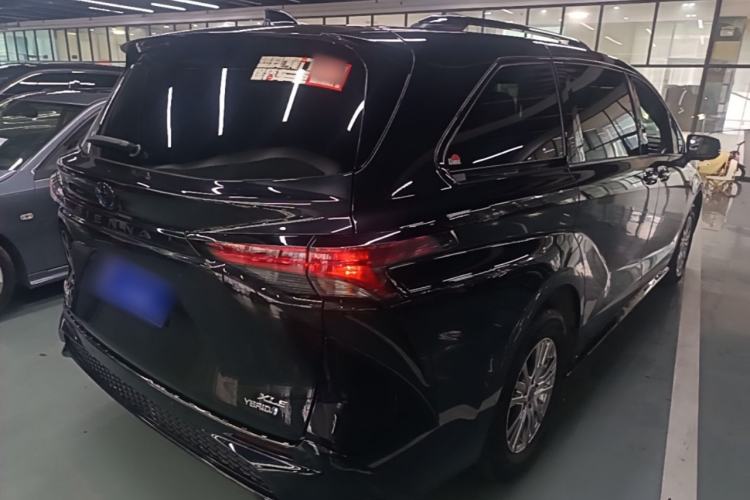 Used Toyota SIENNA 2021 2.5L Hybrid Luxury Edition Rear Right 45 Deg