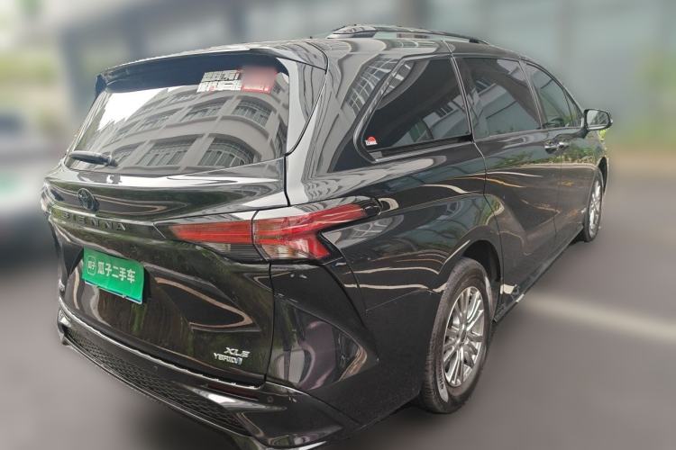Used Toyota SIENNA 2021 2.5L Hybrid Luxury Edition Rear Right 45 Deg