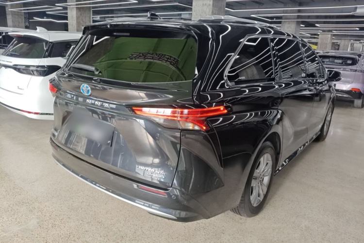 Used Toyota SIENNA 2021 2.5L Hybrid Ultimate Edition Rear Right 45 Deg
