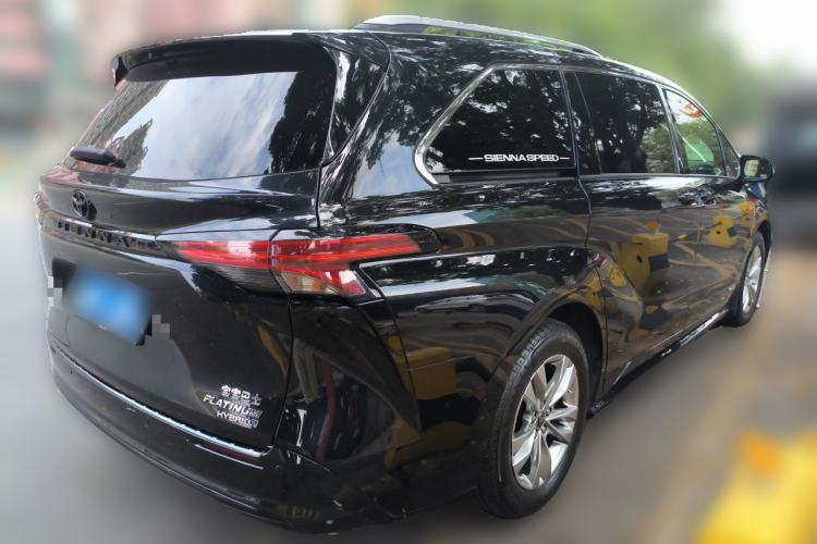 Used Toyota SIENNA 2021 2.5L Hybrid Platinum Edition Rear Right 45 Deg