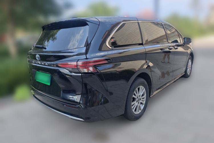 Used Toyota SIENNA 2021 2.5L Hybrid Premium Edition Rear Right 45 Deg