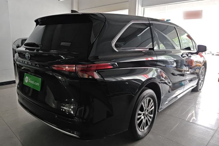 Used Toyota SIENNA 2021 2.5L Hybrid Luxury Edition Rear Right 45 Deg