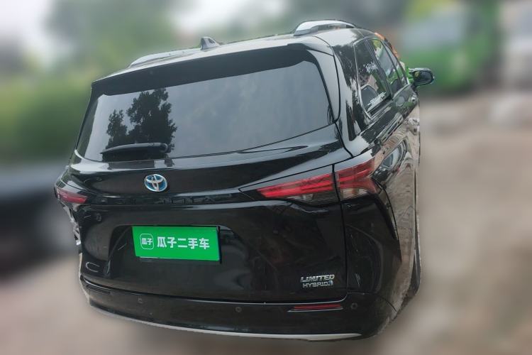 Used Toyota SIENNA 2021 2.5L Hybrid Premium Edition Rear Right 45 Deg