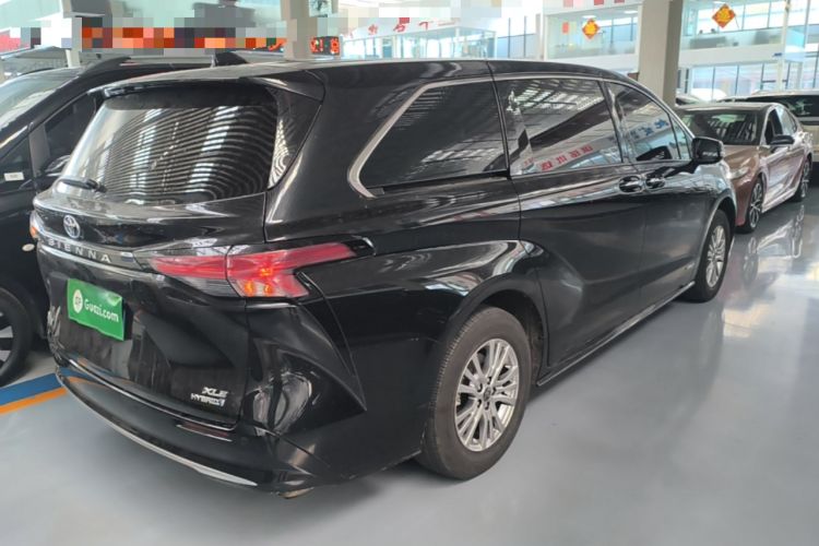 Used Toyota SIENNA 2021 2.5L Hybrid Luxury Edition Rear Right 45 Deg
