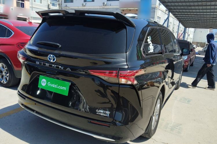 Used Toyota SIENNA 2021 2.5L Hybrid Premium Edition Rear Right 45 Deg