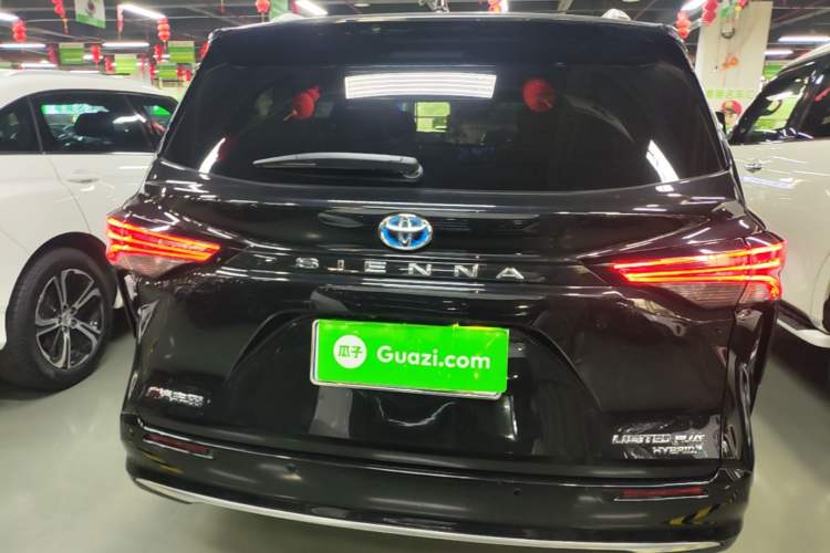 Used Toyota SIENNA 2021 2.5L Hybrid Ultimate Edition Rear