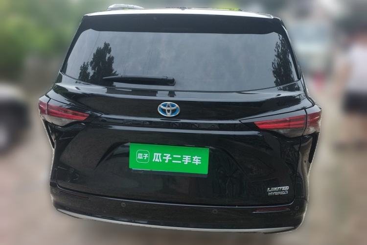 Used Toyota SIENNA 2021 2.5L Hybrid Premium Edition Rear