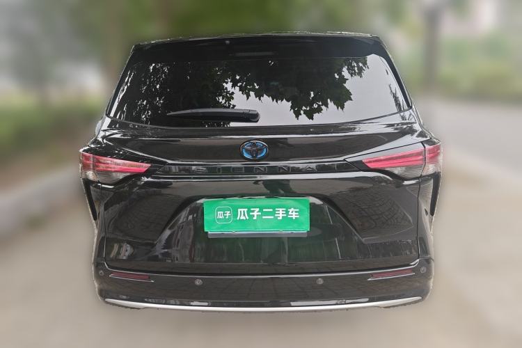 Used Toyota SIENNA 2021 2.5L Hybrid Premium Edition Rear