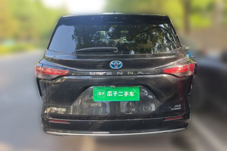 Used Toyota SIENNA 2021 2.5L Hybrid Luxury Edition Rear