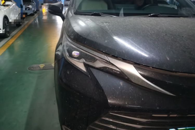 Used Toyota SIENNA 2021 2.5L Hybrid Premium Edition Right Front Headlight